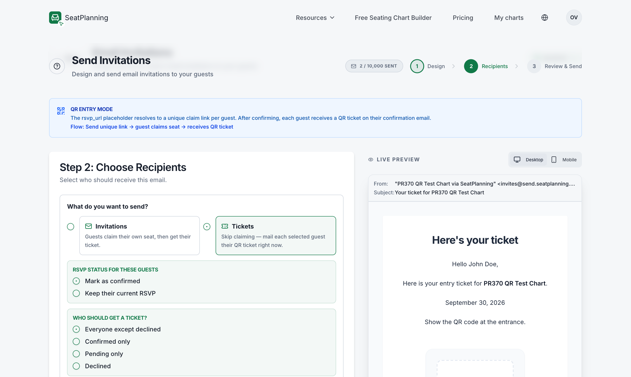 Le sélecteur de destinataires avec les options Invitations et Billets, des filtres RSVP, et un aperçu en direct de l'e-mail de billet montrant la mention du code QR